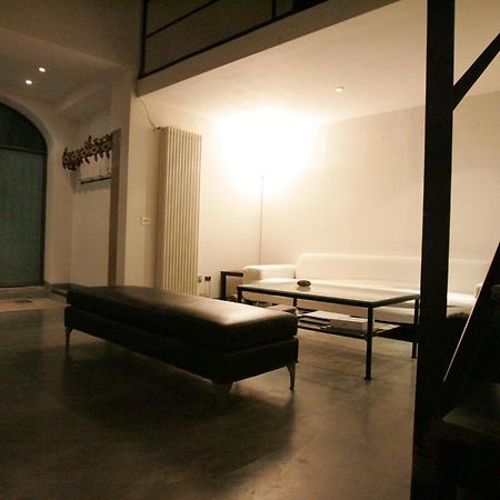 Dhomes - Loft Suite In Duomo Milão Exterior foto